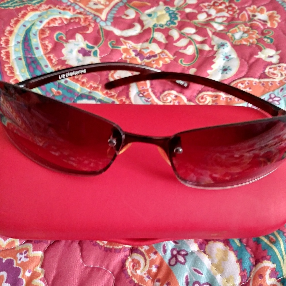 Liz Claiborne sun glasses